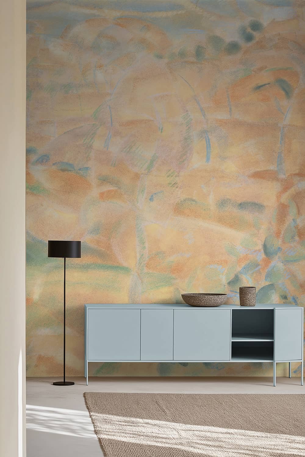 Papier peint Mallorca dans salon lumineux, décoration artistique murale douce